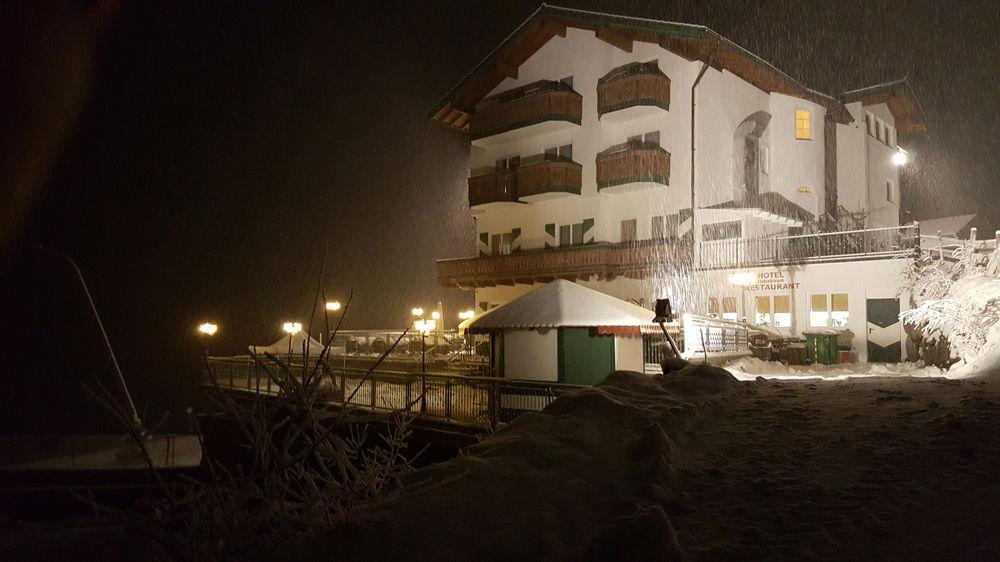 Hotel Hahnbaum Sankt Johann im Pongau Zewnętrze zdjęcie