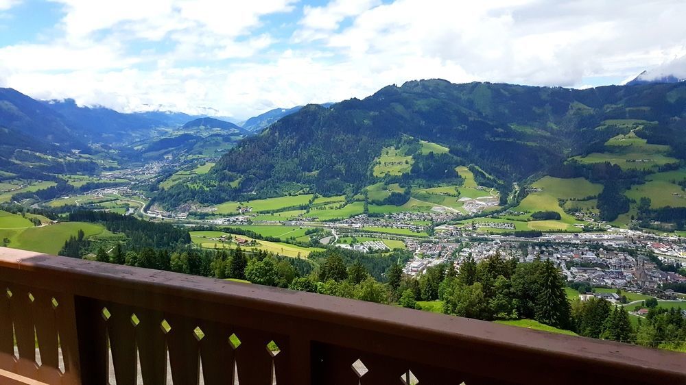 Hotel Hahnbaum Sankt Johann im Pongau Zewnętrze zdjęcie