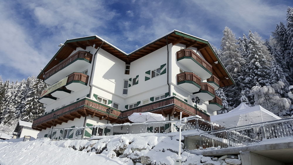 Hotel Hahnbaum Sankt Johann im Pongau Zewnętrze zdjęcie